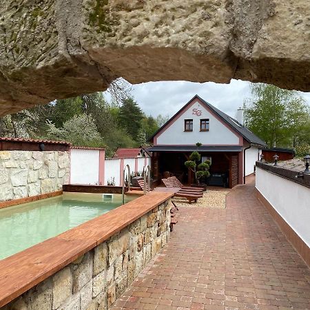 SG chalupa ŠTIKOV - Podkrkonoší - s celoročním privátním wellness Nová Paka Esterno foto