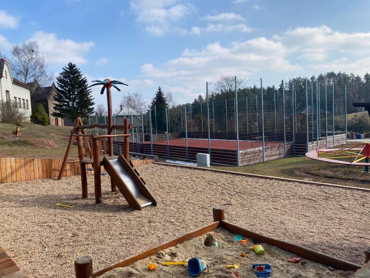 SG chalupa ŠTIKOV - Podkrkonoší - s celoročním privátním wellness Nová Paka Esterno foto