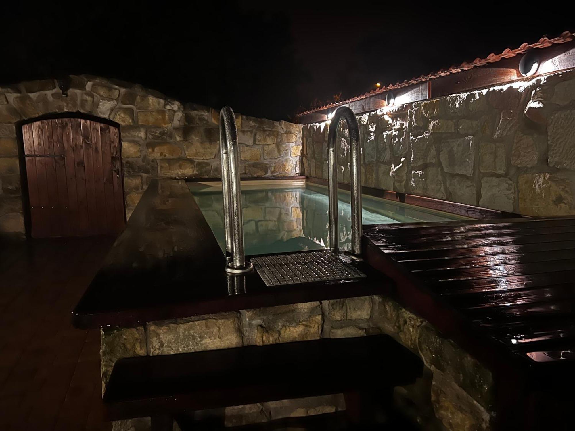 SG chalupa ŠTIKOV - Podkrkonoší - s celoročním privátním wellness Nová Paka Esterno foto